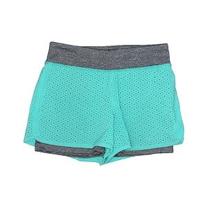 gap fit // athletic shorts